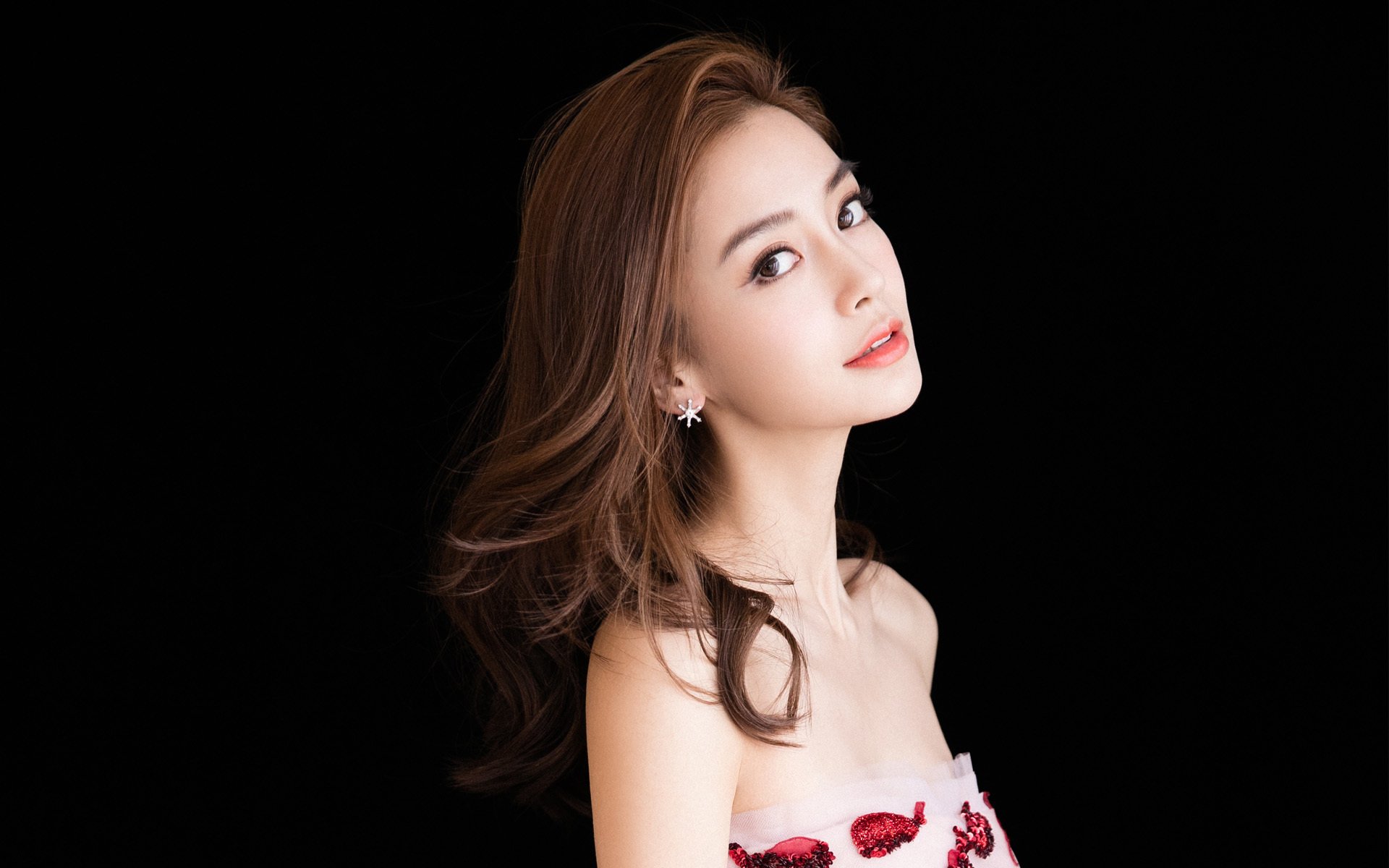 体育新闻中心发布青少年体育内容传播标准，青少年体育锻炼宣传