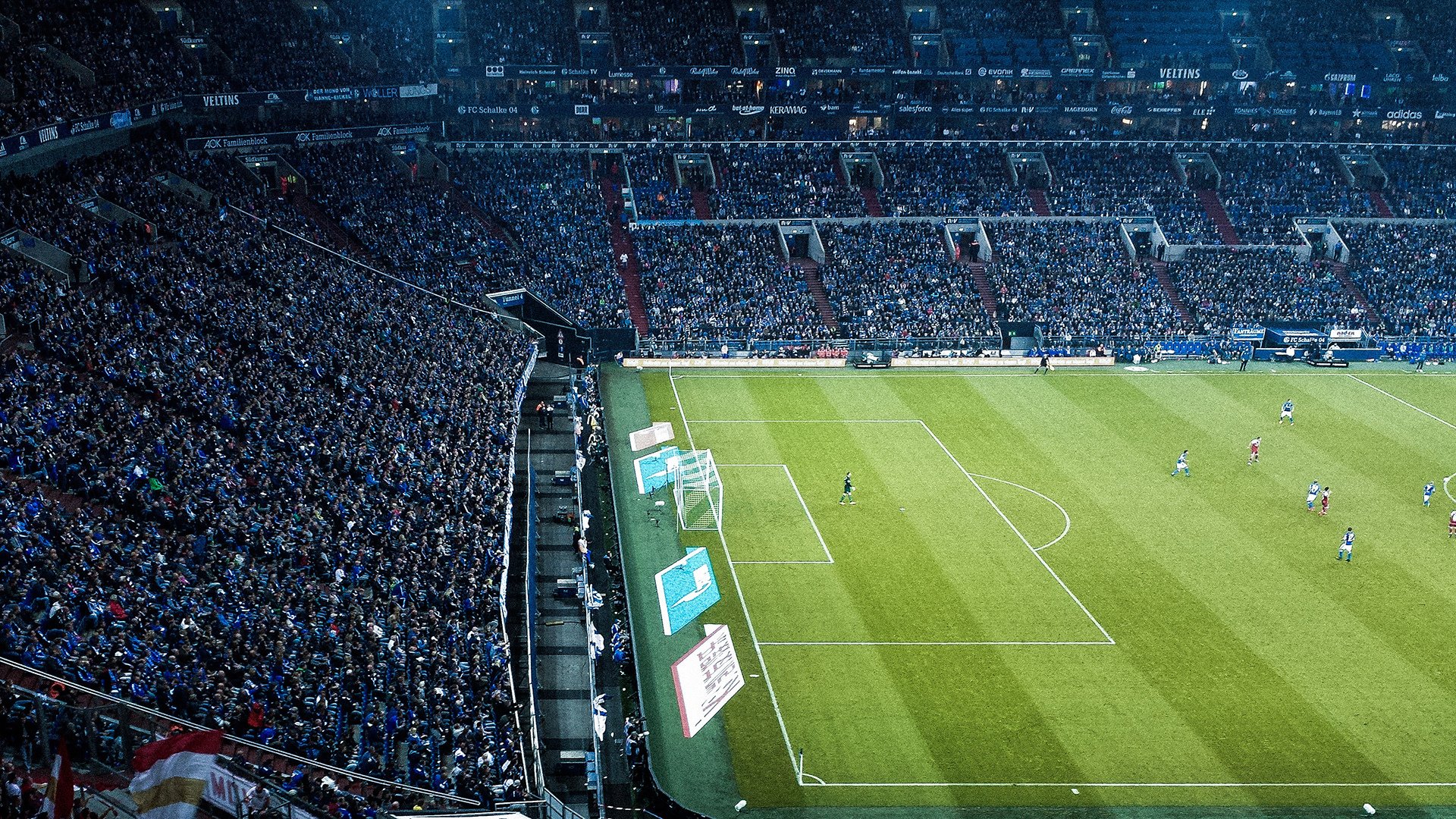 华体会网址-国际赛场表现引发反思国内联赛竞争是否足够，国际赛场上