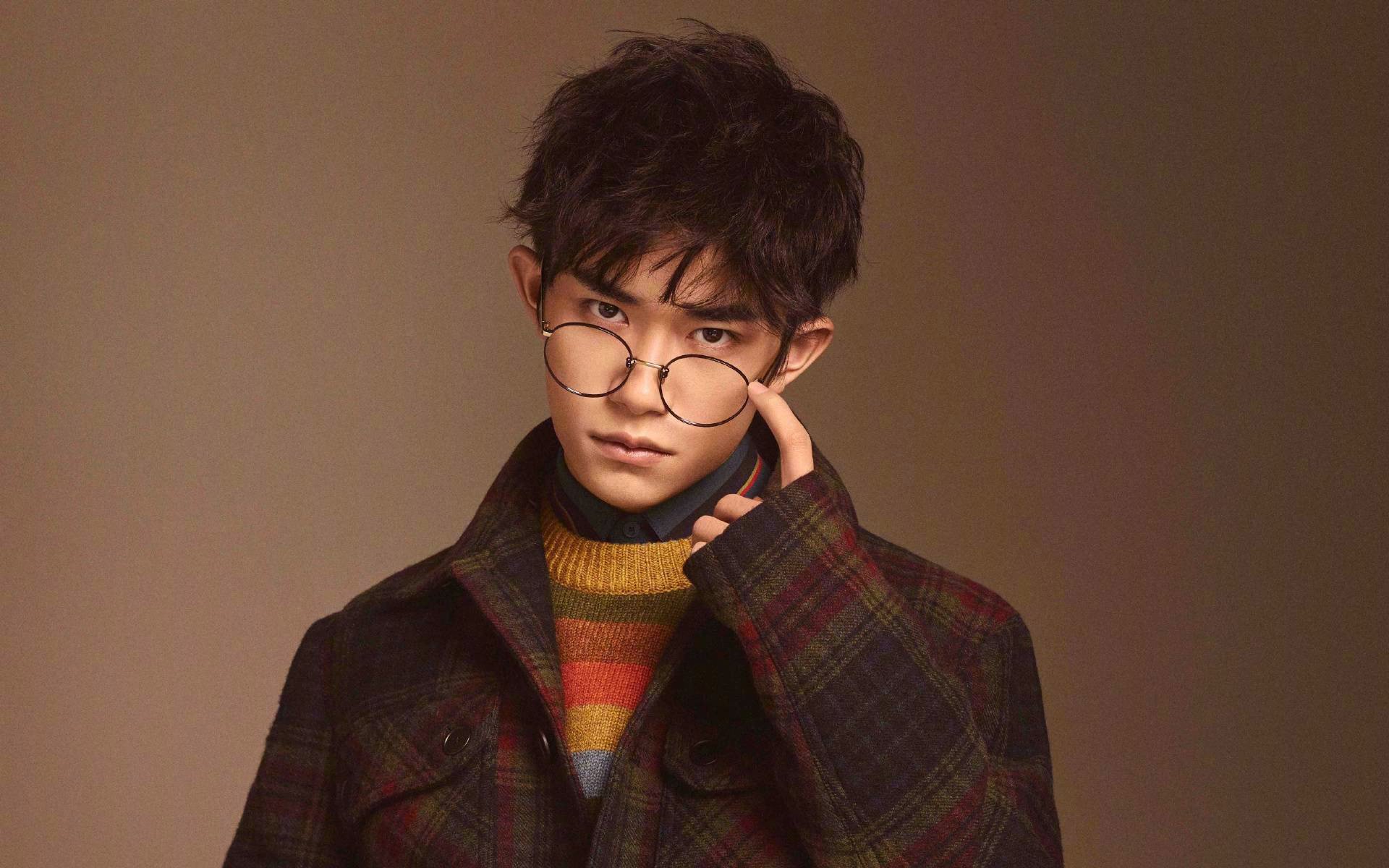 华体会官网-特色足球文化文创产品受到年轻群体热烈追捧，市场潜力巨大，什么是足球文创作品